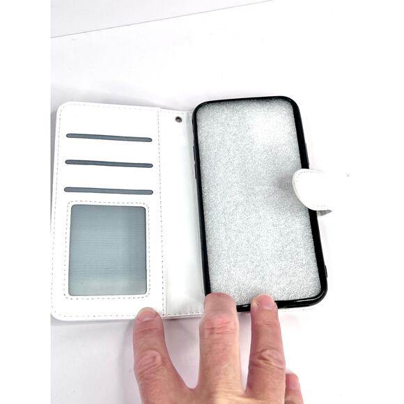 White Leather Flip Case Apple iPhone 11 Pro /  XS Max Magnetic Phone Case - Picture 6 of 6